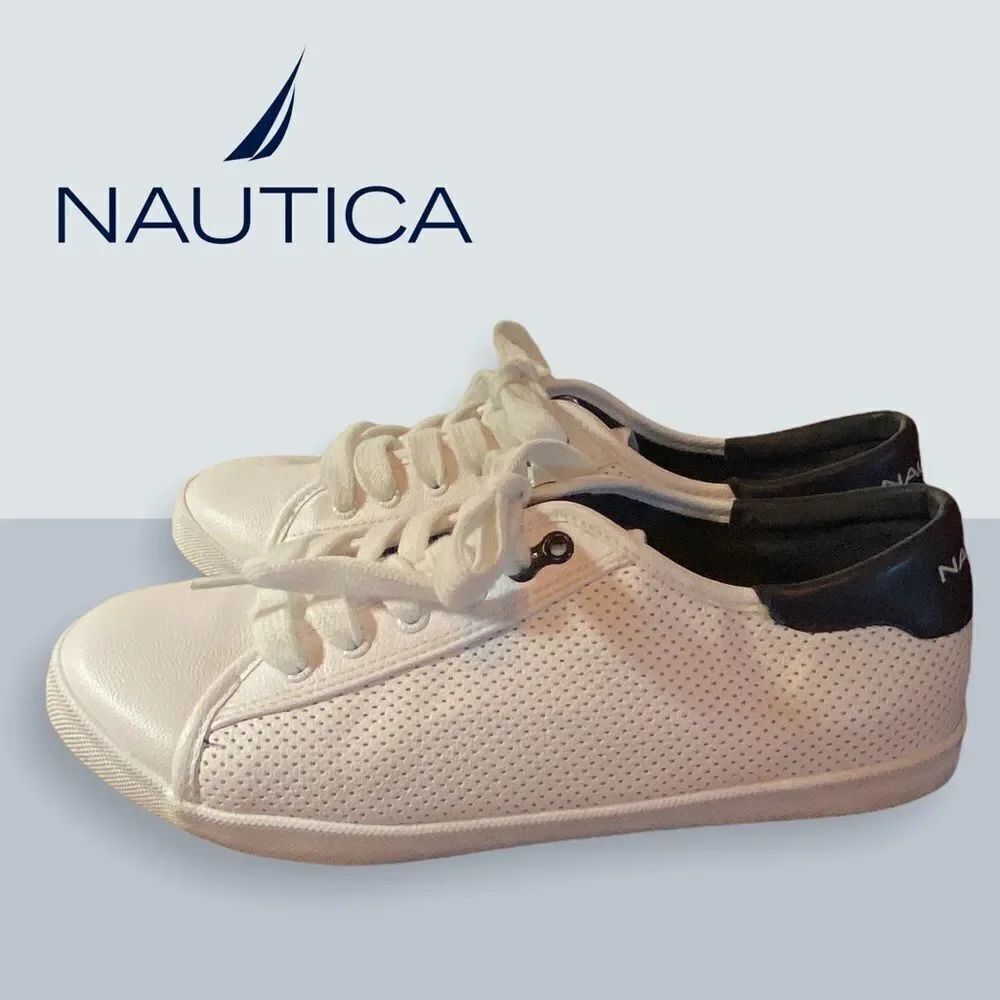 Nautica "Lanyard" White Perforated Sneakers 8.5